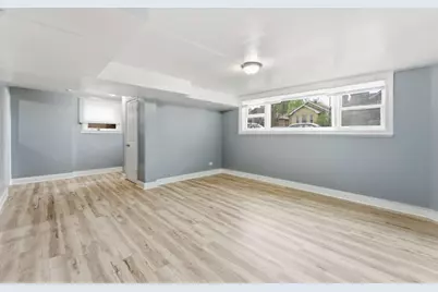 2507 W Coyle Avenue, Chicago, IL 60645 - Photo 20