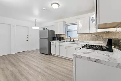 2507 W Coyle Avenue, Chicago, IL 60645 - Photo 12
