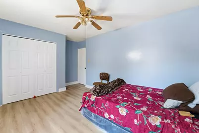 2507 W Coyle Avenue, Chicago, IL 60645 - Photo 16
