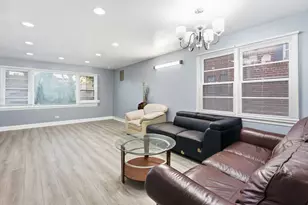 2507 W Coyle Ave, Chicago, IL 60645 - Photo 4
