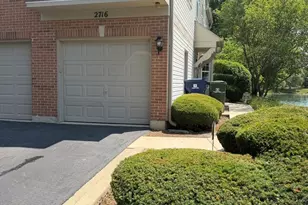 2716 Rockport Ln, Naperville, IL 60564 - Photo 2