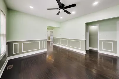11437 S Normal Avenue, Chicago, IL 60628 - Photo 10