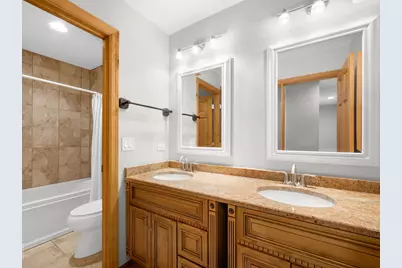 1390 River Oak Drive, Naperville, IL 60565 - Photo 14