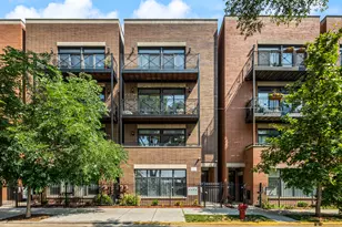 3128 W Walton St, Chicago, IL 60622 - Photo 1