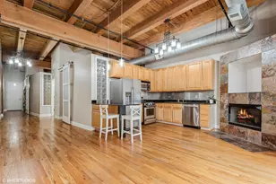 2735 W Armitage Ave, Chicago, IL 60647 - Photo 2