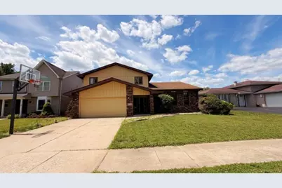 18348 Carriage Lane, Lansing, IL 60438 - Photo 1