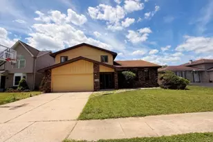 18348 Carriage Ln, Lansing, IL 60438 - Photo 1
