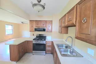 1312 Richmond St, Joliet, IL 60435 - Photo 2