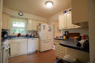28W610 Lester St, West Chicago, IL 60185 - Photo 6