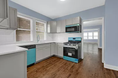 10243 S Parnell Avenue, Chicago, IL 60628 - Photo 8