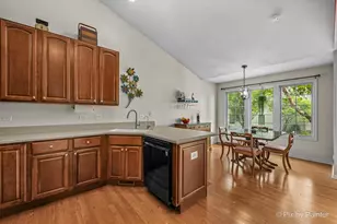 1284 W Lake Dr, Cary, IL 60013 - Photo 10