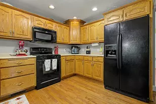 980 Stevens Creek Cir, Forsyth, IL 62535 - Photo 14