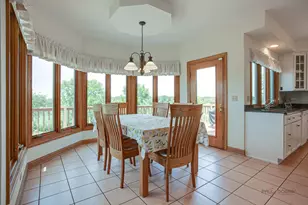 1400 Eagle Ridge Dr, Antioch, IL 60002 - Photo 6
