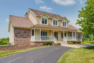 1400 Eagle Ridge Dr, Antioch, IL 60002 - Photo 1
