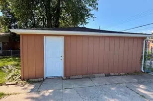 14504 Kenwood Ave, Dolton, IL 60419 - Photo 10