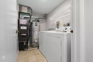 435 Somerset Ct, Aurora, IL 60504 - Photo 6