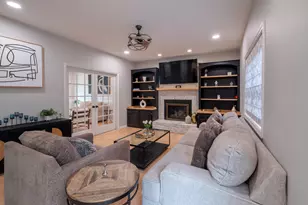4527 Hatch Ln, Lisle, IL 60532 - Photo 6