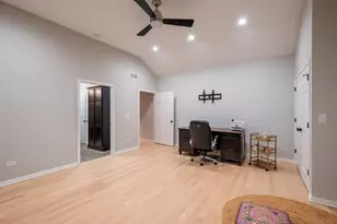 4527 Hatch Ln, Lisle, IL 60532 - Photo 16