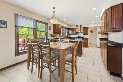 690 Waterford Drive, Des Plaines, IL 60016 - Photo 14