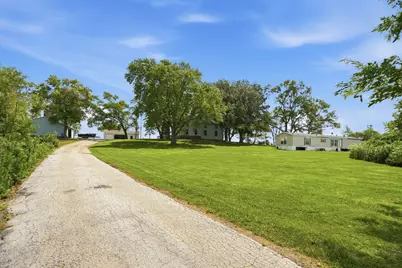 2737 E Indiana Avenue, Beecher, IL 60401 - Photo 32