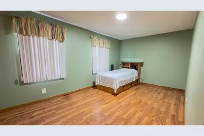 10S168 Oneill Drive, Burr Ridge, IL 60527 - Photo 14
