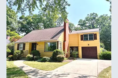 4633 Oakwood Avenue, Downers Grove, IL 60515 - Photo 1