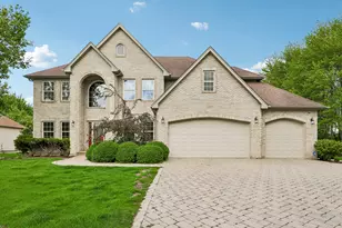 426 Heatherwood Dr SE, Oswego, IL 60543 - Photo 1