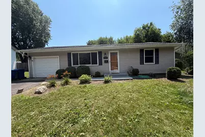 542 S 14th Street, Saint Charles, IL 60174 - Photo 1