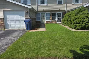 2620 E Martha Pl, Burnham, IL 60633 - Photo 1