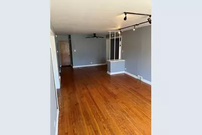 8856 S Washtenaw Avenue, Evergreen Park, IL 60805 - Photo 2