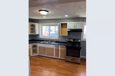 8856 S Washtenaw Avenue, Evergreen Park, IL 60805 - Photo 4