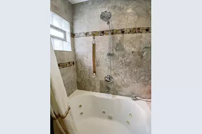 6810 W 95th Place, Oak Lawn, IL 60453 - Photo 10