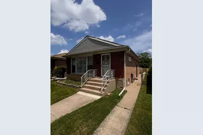 137 Linden Avenue, Bellwood, IL 60104 - Photo 2