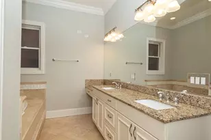 3929 N Western Ave, Chicago, IL 60618 - Photo 10