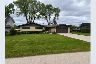 2403 W Fairview Avenue, Johnsburg, IL 60051 - Photo 2