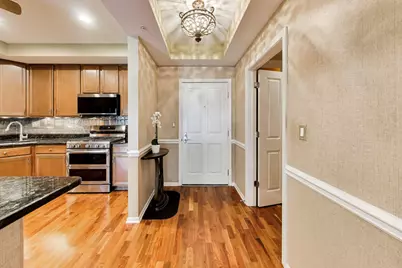 425 Village Green #508, Lincolnshire, IL 60069 - Photo 6