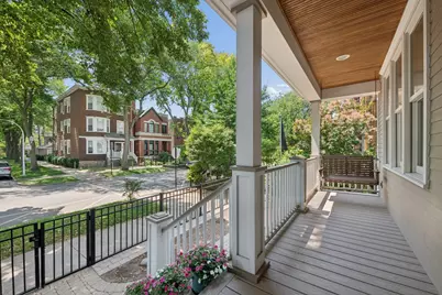 1530 W Grace Street, Chicago, IL 60613 - Photo 2