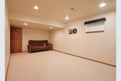 3105 Merrywell Court, Carpentersville, IL 60110 - Photo 32