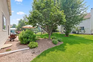 3105 Merrywell Ct, Carpentersville, IL 60110 - Photo 42