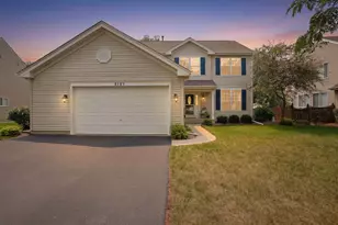 3105 Merrywell Ct, Carpentersville, IL 60110 - Photo 4
