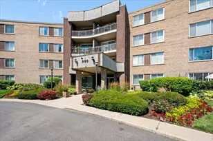 900 E Wilmette Rd, Palatine, IL 60074 - Photo 1