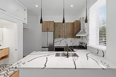 1236 W Hubbard Street #2S, Chicago, IL 60642 - Photo 2