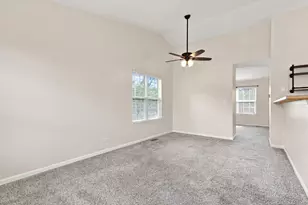 903 Genesee Dr, Naperville, IL 60563 - Photo 8