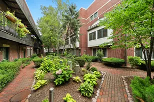 2455 W Ohio St, Chicago, IL 60612 - Photo 6
