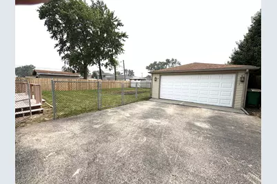 7937 W 82nd Place, Bridgeview, IL 60455 - Photo 16