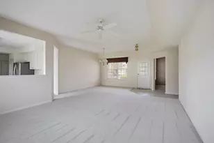 13504 Bonaire Rd, Huntley, IL 60142 - Photo 8