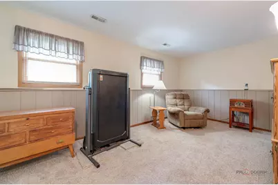 916 Lorelei Drive, Zion, IL 60099 - Photo 12