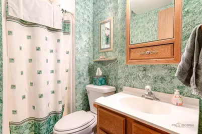 916 Lorelei Drive, Zion, IL 60099 - Photo 16