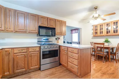 916 Lorelei Drive, Zion, IL 60099 - Photo 6