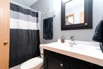 916 Lorelei Drive, Zion, IL 60099 - Photo 16
